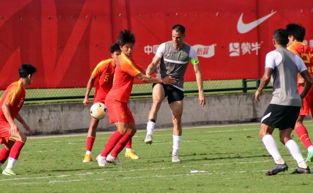 1653851780762088981.jpg U19.jpg