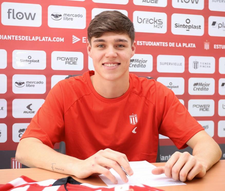 开云官网-国米官方：帕拉西奥斯租借至拉普拉塔大学生，协议包含买断权