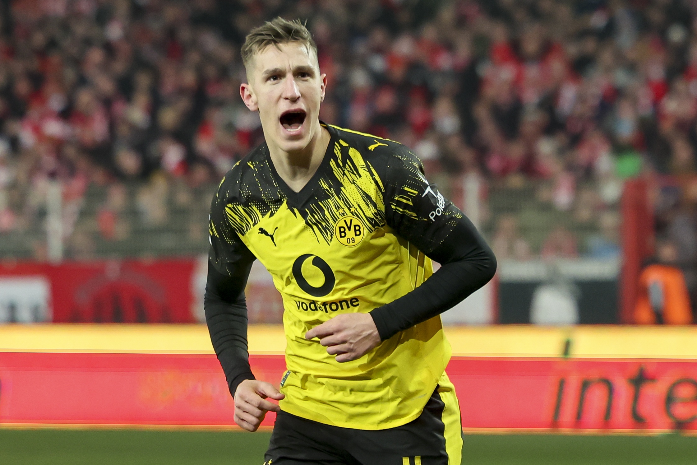 kaiyun-名宿：施洛特贝克是多特蒙德当之无愧的核心球员，各方面无可挑剔