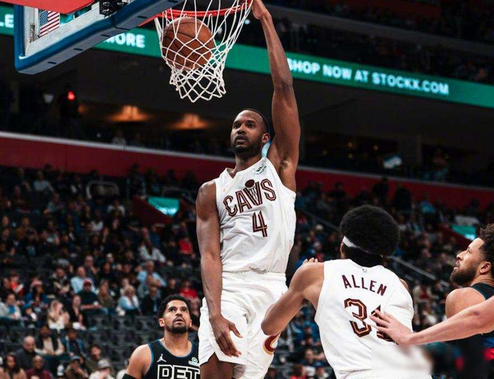 kaiyun-替补席突然发力，首发却集体隐身,骑士让人看懂了什么叫真深度|三分球|莫布里|阿伦|加时赛|克利夫兰骑士队_新浪体育_新浪新闻